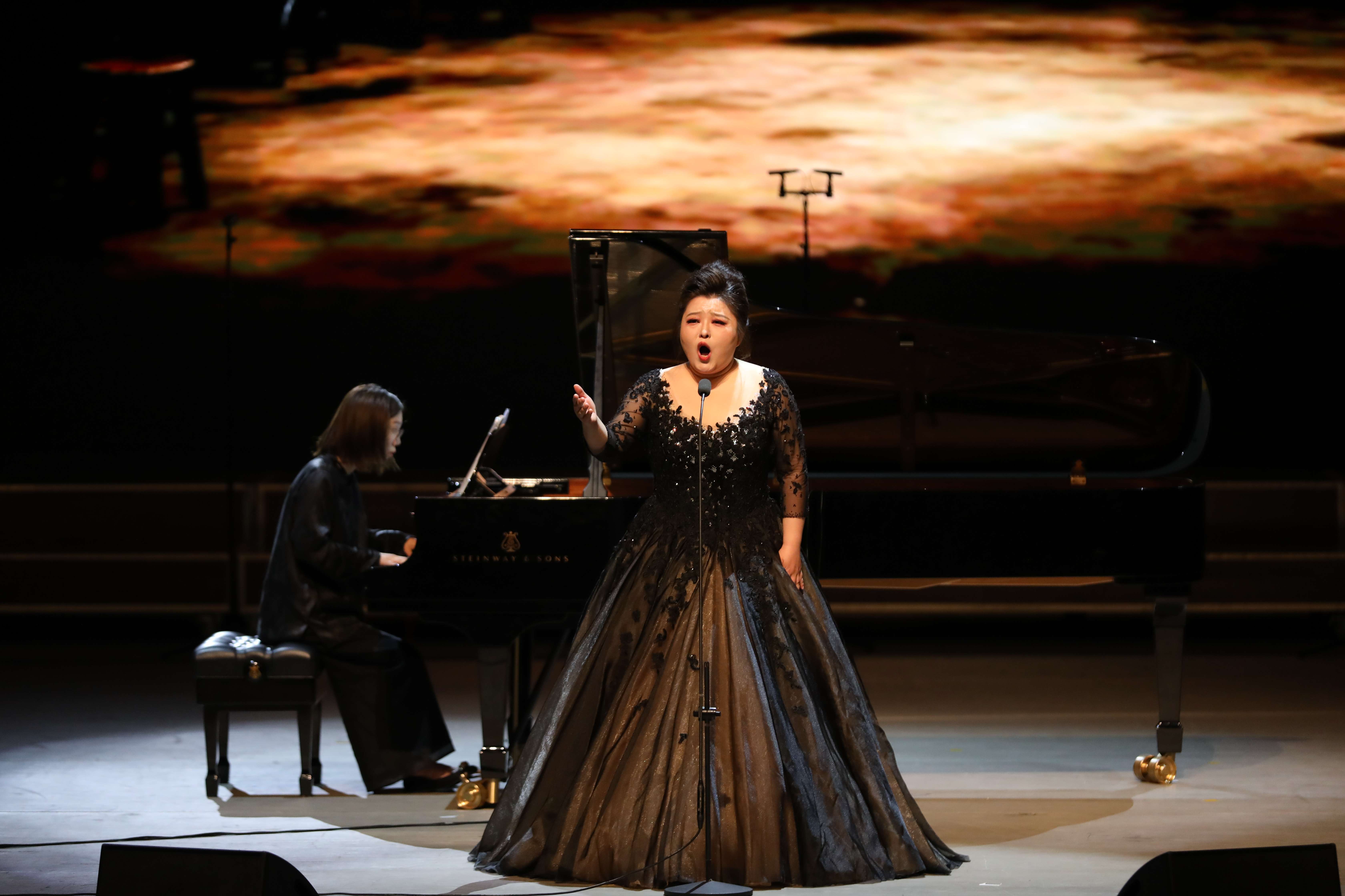 4郭飞-铁蹄下的歌女 (2).jpg